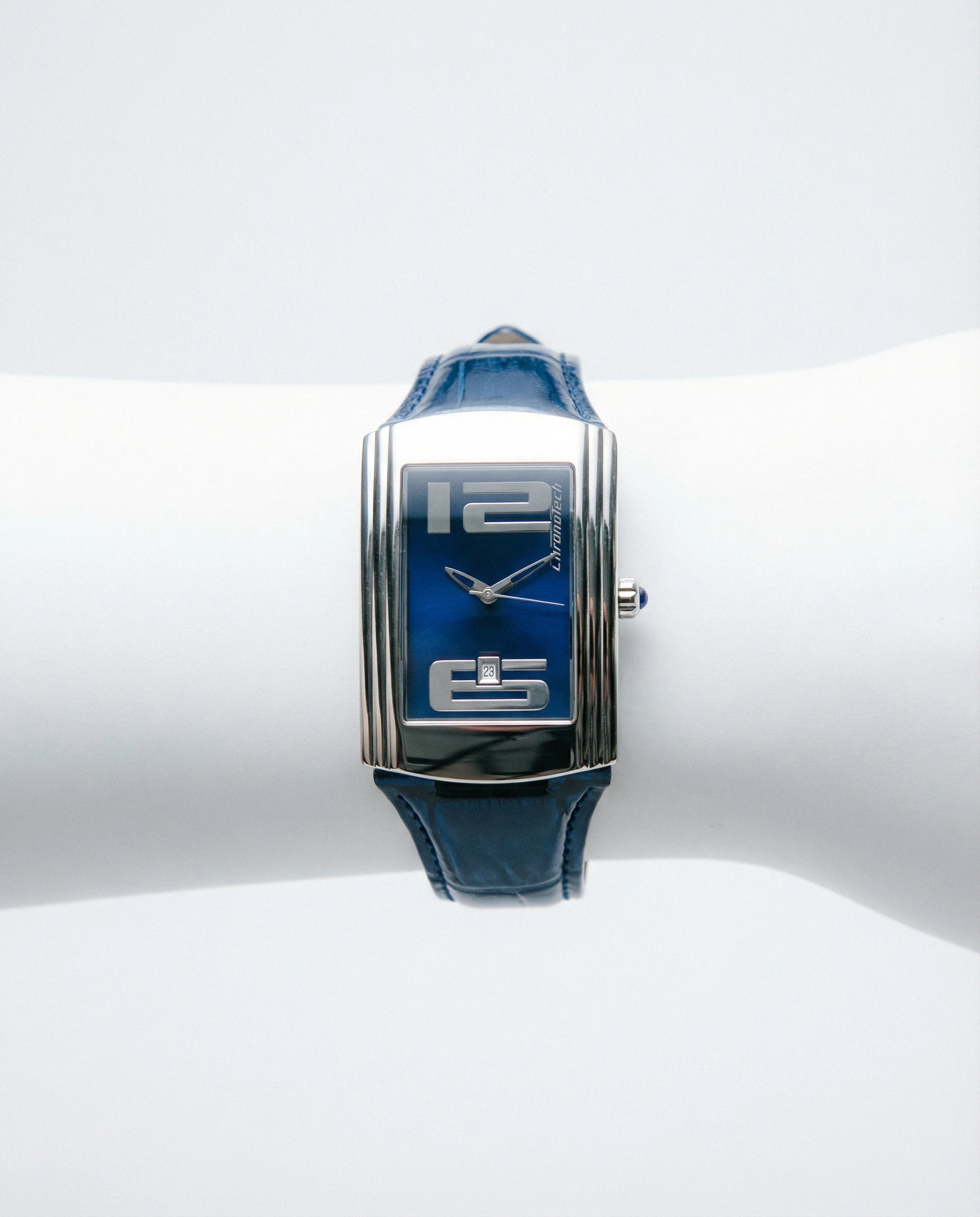 Chronotech Elegante blaue Leder-Armbanduhr