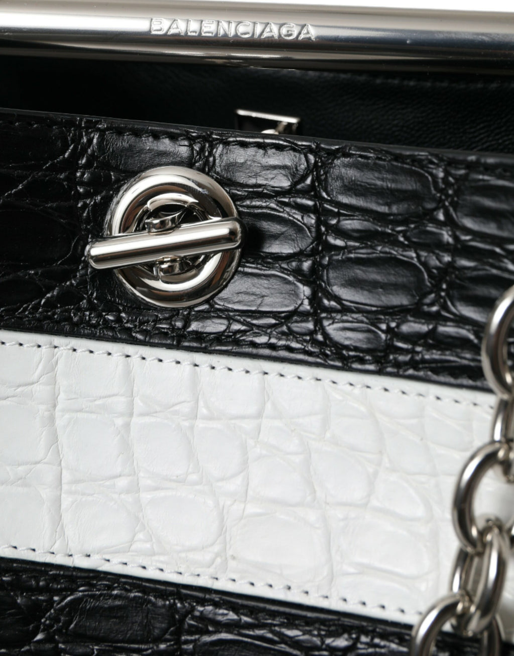 Balenciaga Schwarz-weiß gestreifte Exotenhaut Leder Maxi Bucket Tote Bag