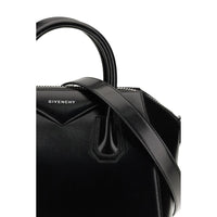 Givenchy Schwarze Kalbsleder-Bos-Taurus-Handtasche
