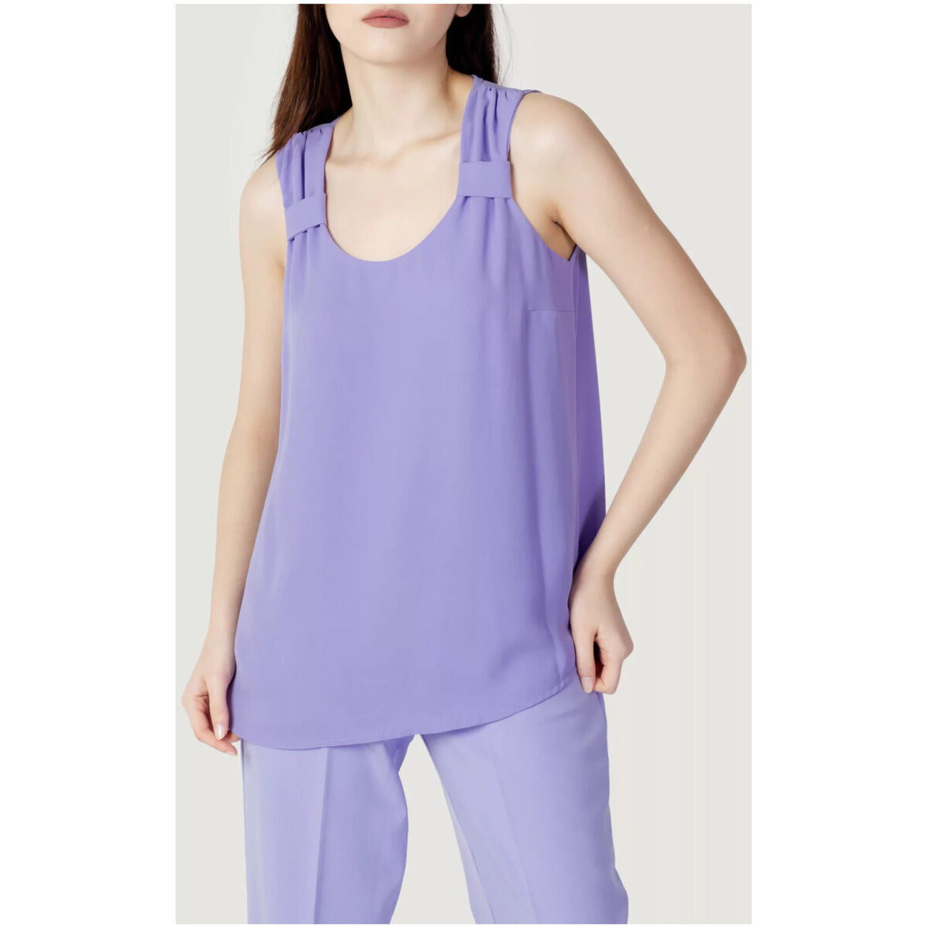Hanny Deep Tank Top Damen